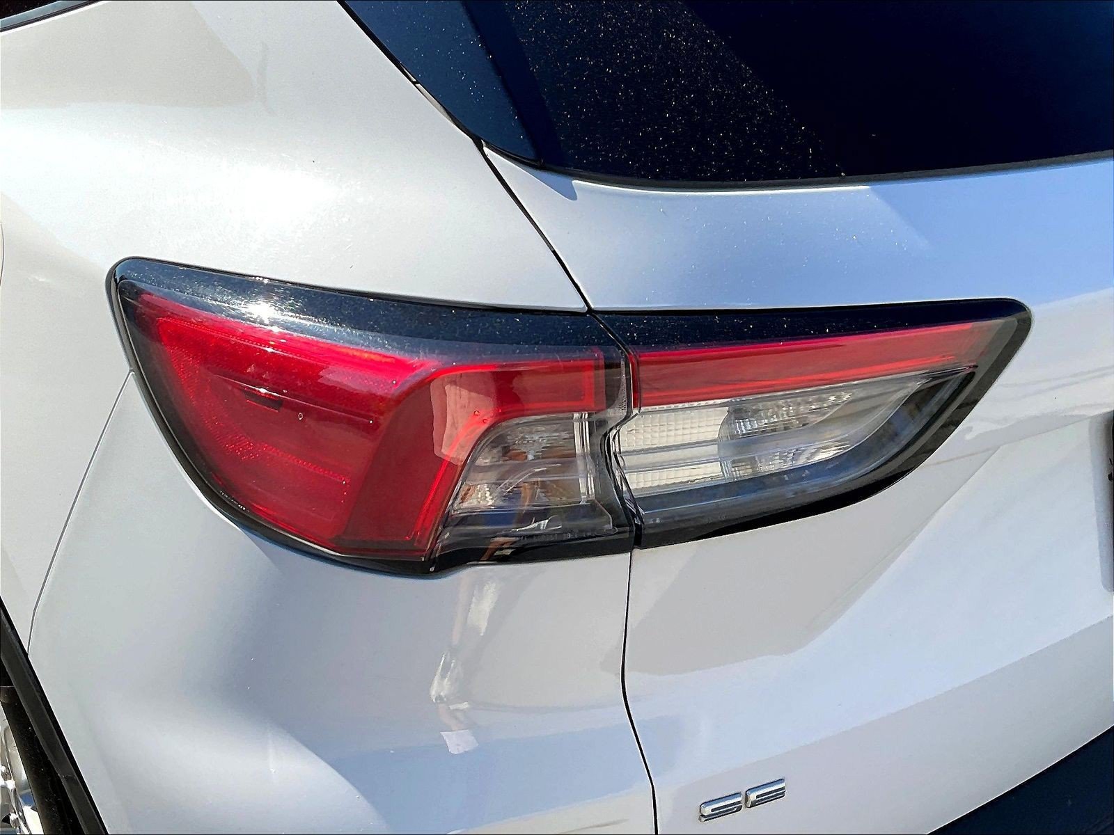 Used 2022 Ford Escape SE w/ Cold Weather Package AWD/4WD image 24