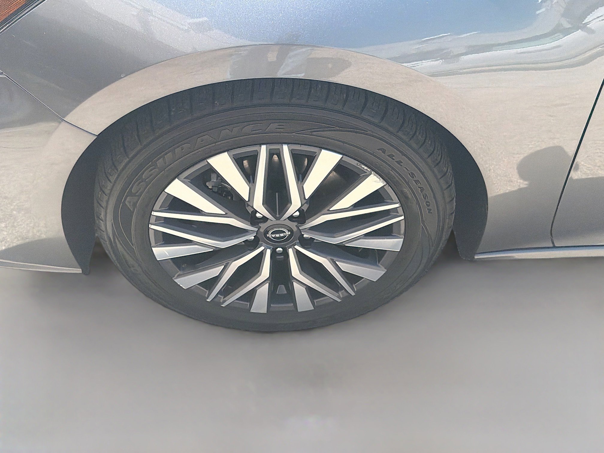 Used 2023 Nissan Altima 2.5 SV FWD image 33