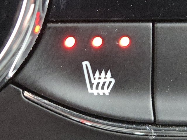 Used 2023 Chevrolet TrailBlazer RS w/ Sun and Liftgate Package image 5