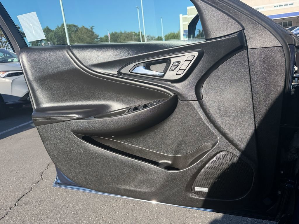 Used 2022 Chevrolet Malibu Premier FWD image 13
