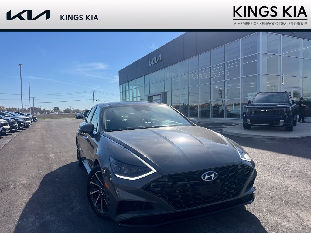 Used 2022 Hyundai Sonata Limited w/ Preferred Accessory Package