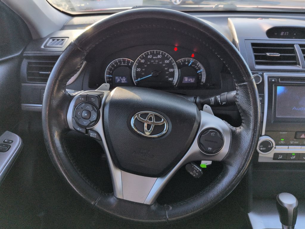 Used 2013 Toyota Camry SE FWD image 15