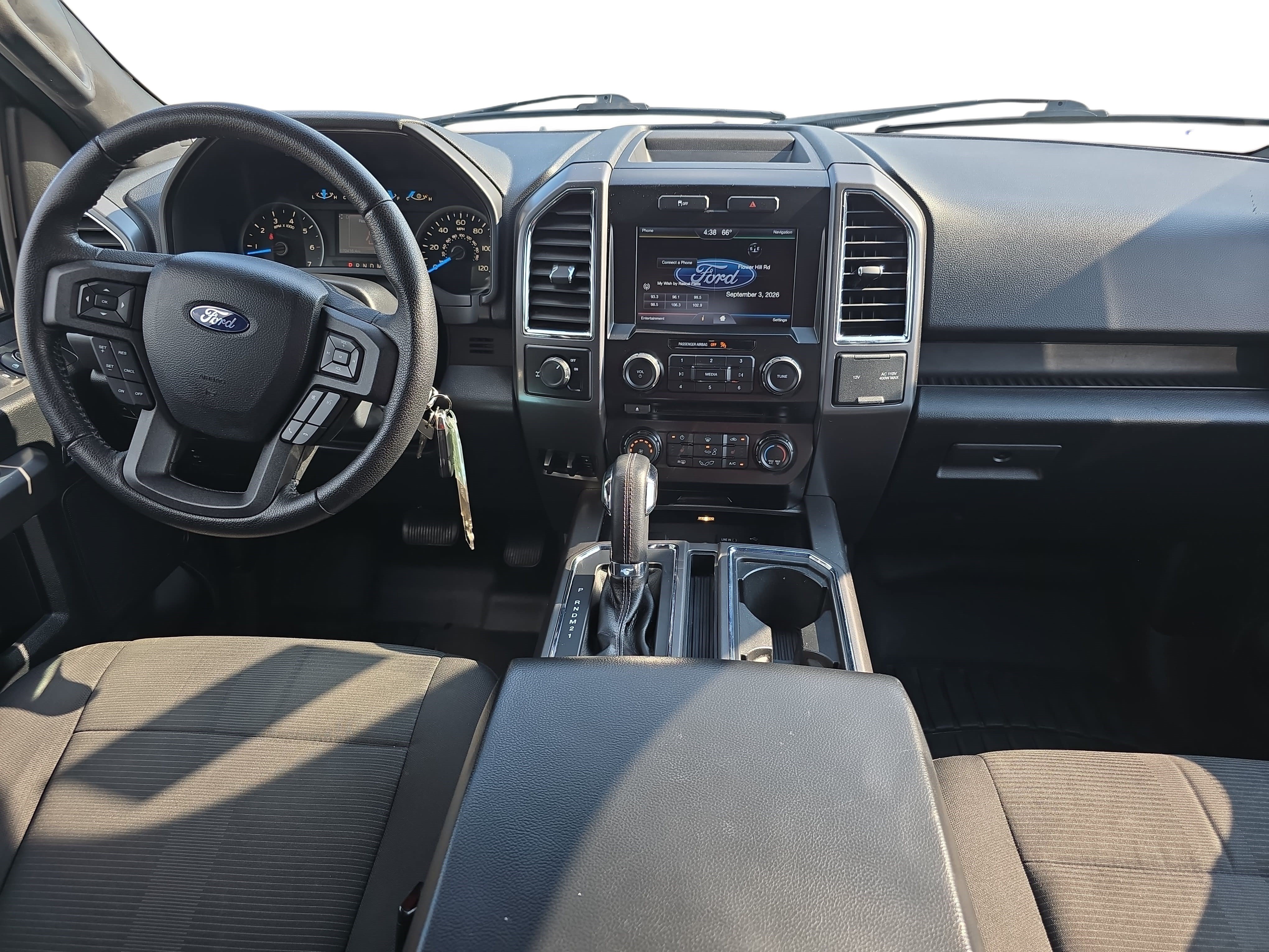 Used 2015 Ford F150 XLT w/ Equipment Group 302A Luxury RWD image 9