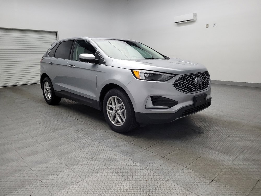 Used 2024 Ford Edge SEL image 13