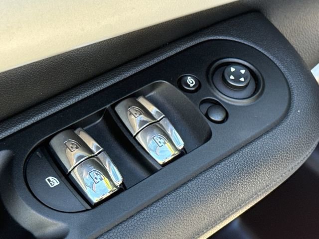 Used 2022 MINI Cooper Clubman S image 21