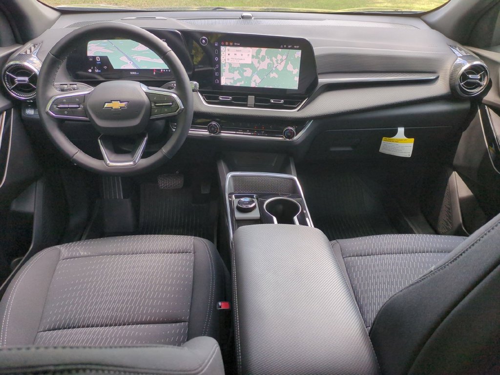 New 2026 Chevrolet Equinox LT w/ Safety and Technology Package FWD image 31