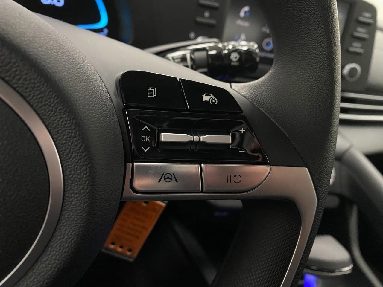 New 2026 Hyundai Elantra SE image 16