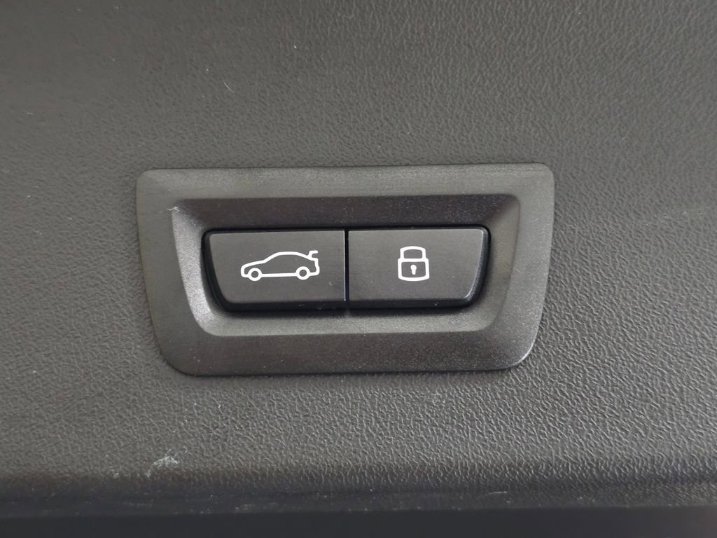 Used 2025 BMW X3 xDrive30i w/ Premium Package image 10