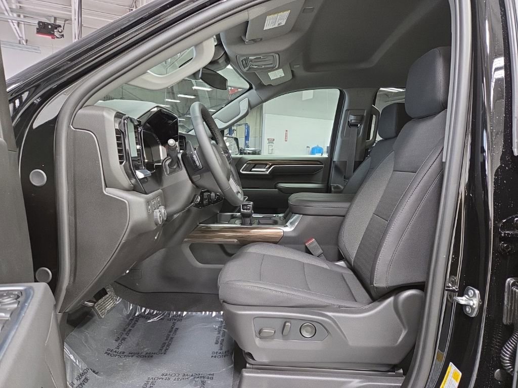 New 2026 Chevrolet Silverado 1500 RST AWD/4WD image 9