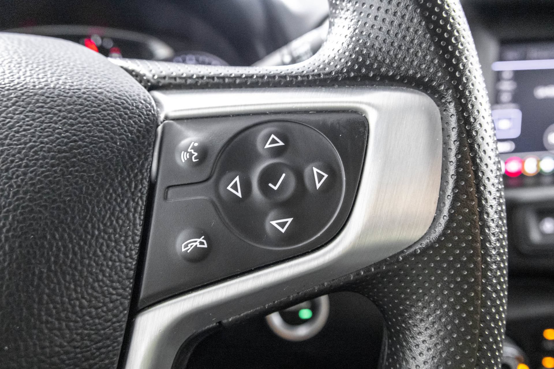 Used 2024 GMC Terrain SLE AWD/4WD image 26