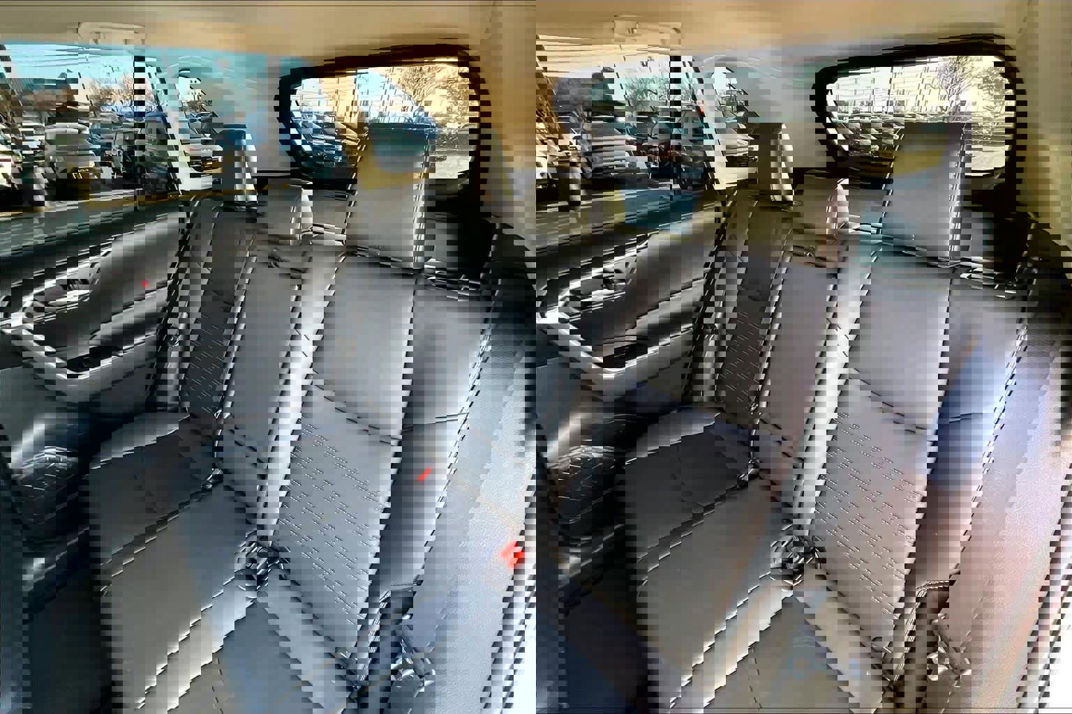 Used 2021 Toyota RAV4 XLE Premium w/ Carpet Mat Package (TMS) image 29