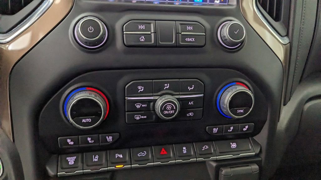 Used 2022 Chevrolet Silverado 3500 High Country image 31