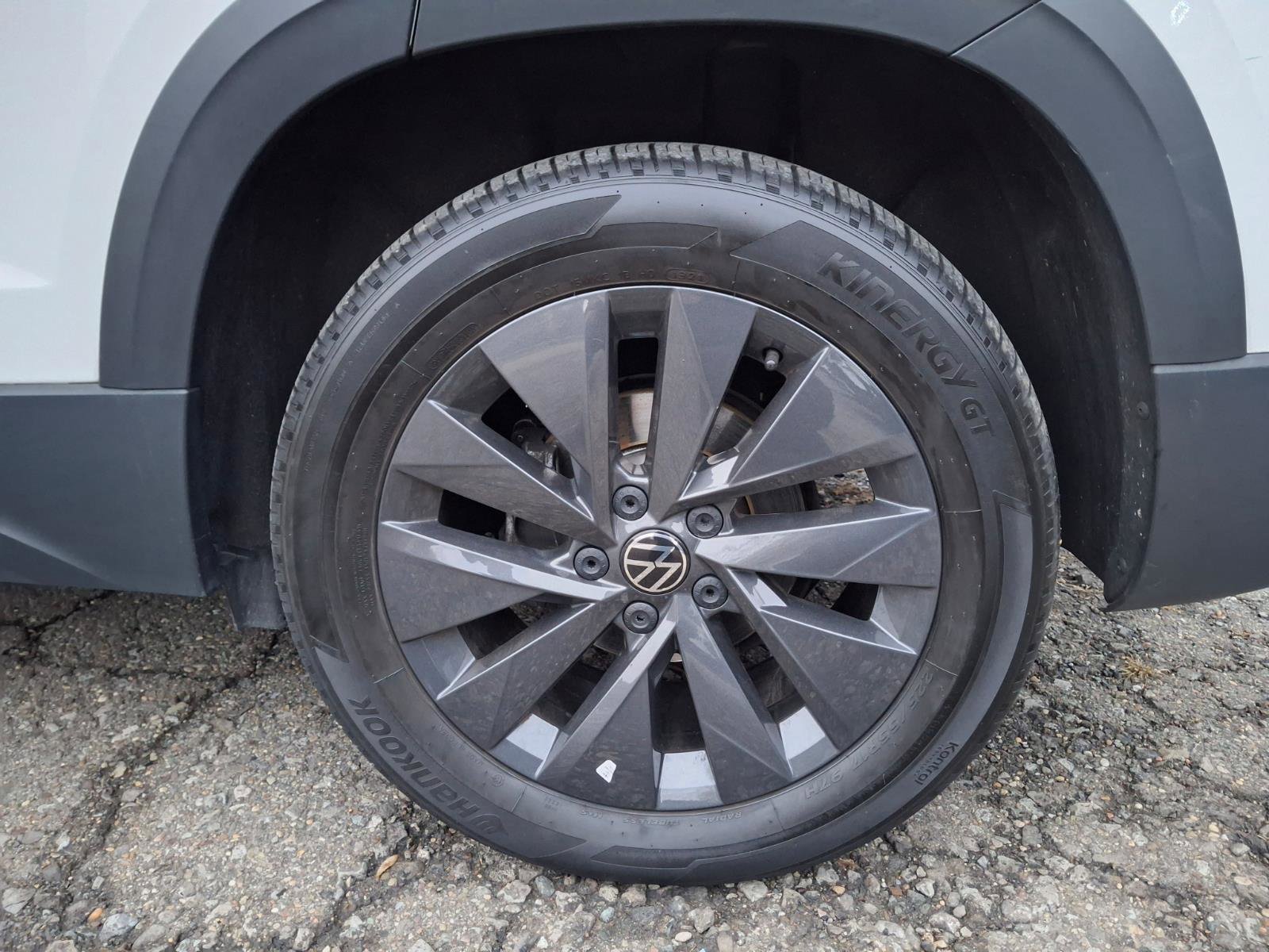 Used 2022 Volkswagen Taos S image 5