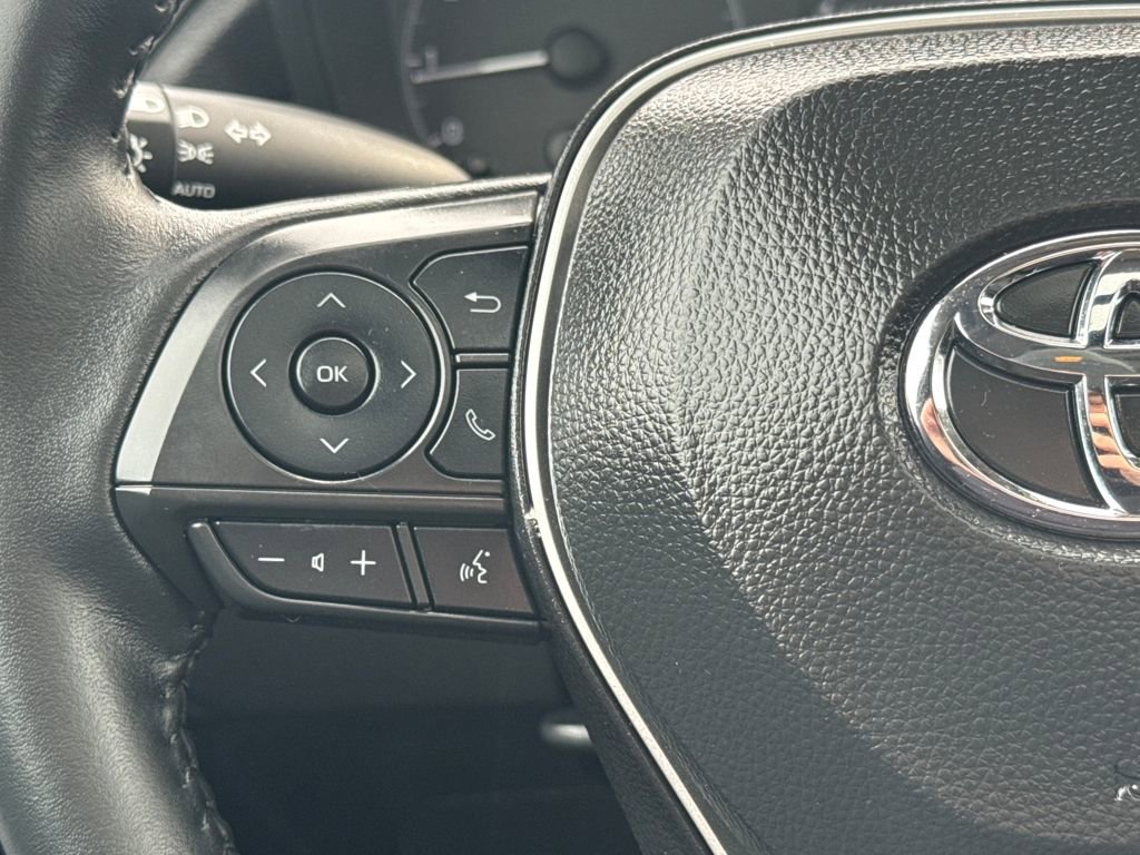 Used 2025 Toyota Corolla Cross LE w/ Moonroof Package image 20