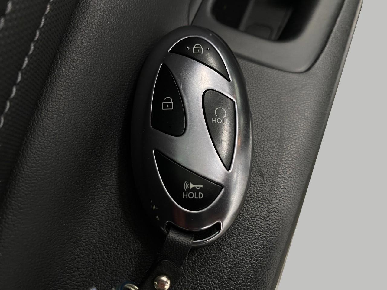 Certified 2025 Hyundai Elantra SEL image 33