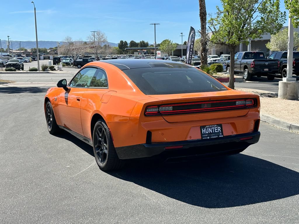 New 2025 Dodge Charger Daytona R/T w/ Sun & Sound Package AWD/4WD image 5