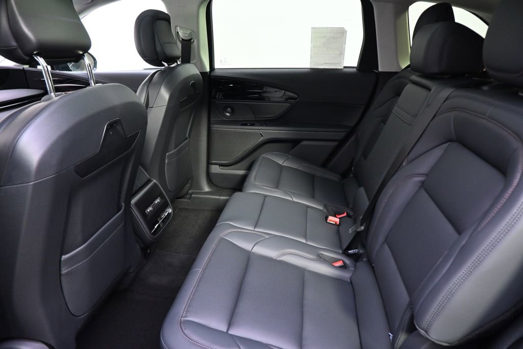 New 2026 Lincoln Nautilus Premier w/ Equipment Group 102A image 21