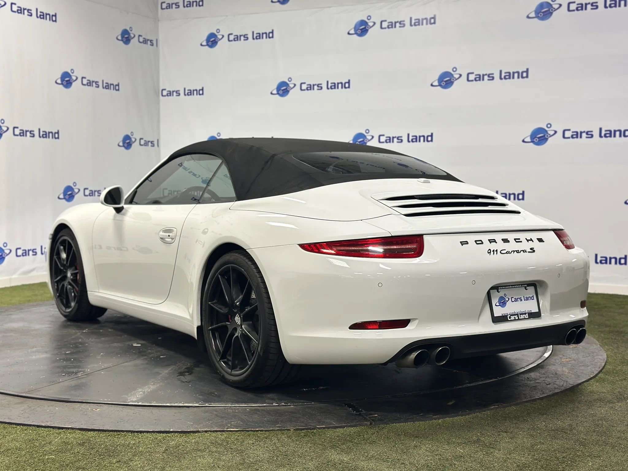 Used 2015 Porsche 911 Carrera S RWD image 5