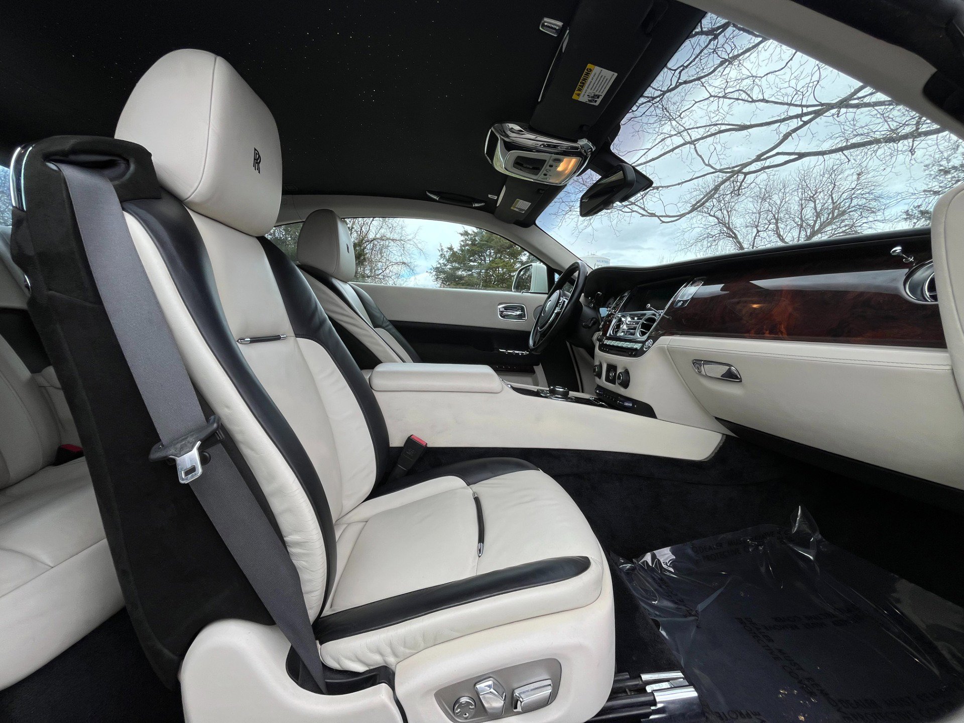 Used 2016 Rolls-Royce Wraith image 36