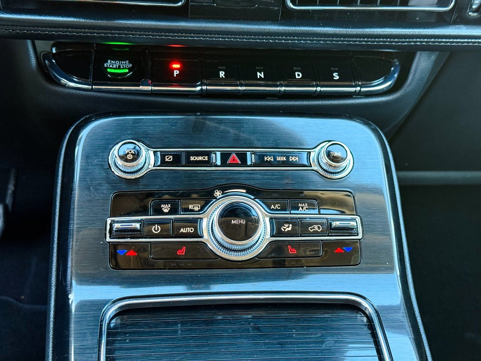 Certified 2023 Lincoln Nautilus AWD w/ Premium Package image 26