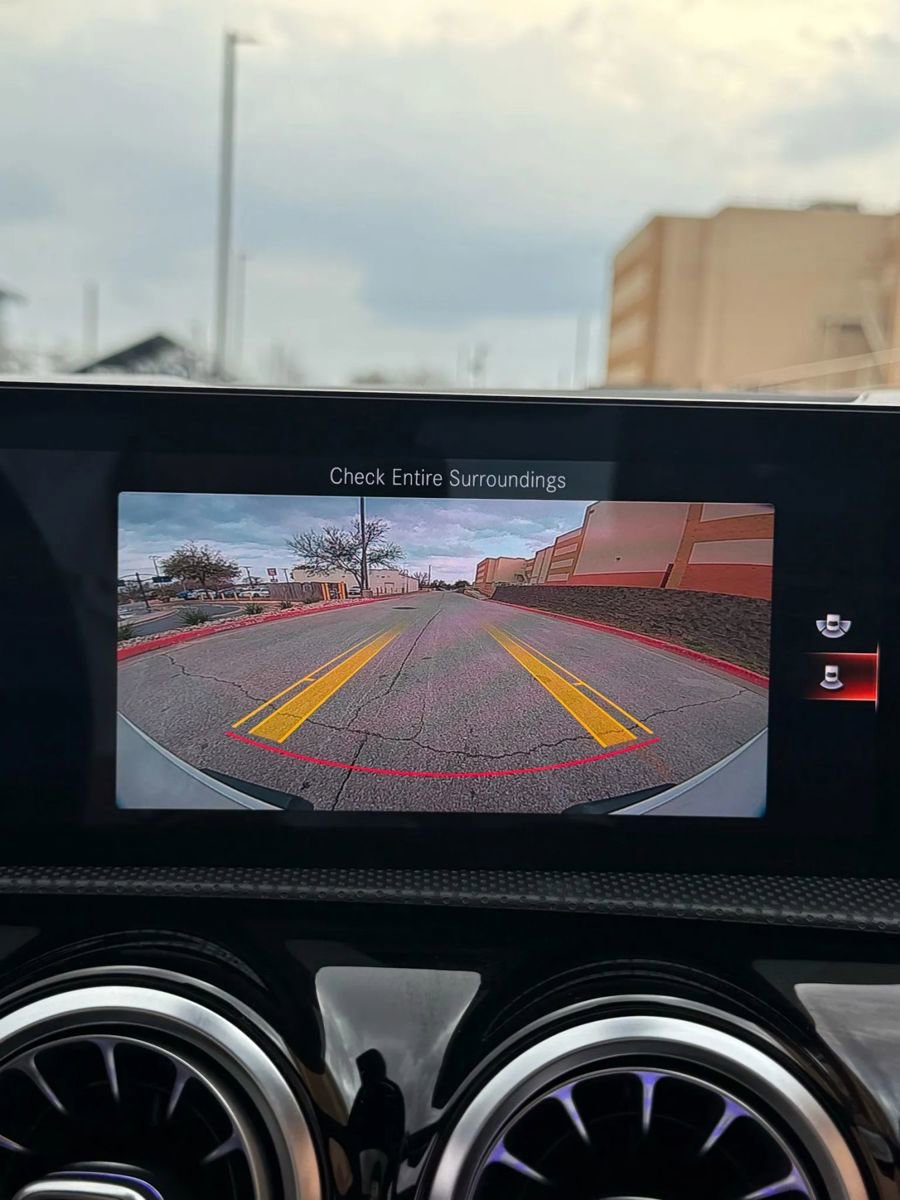 Used 2021 Mercedes-Benz CLA 250 image 33