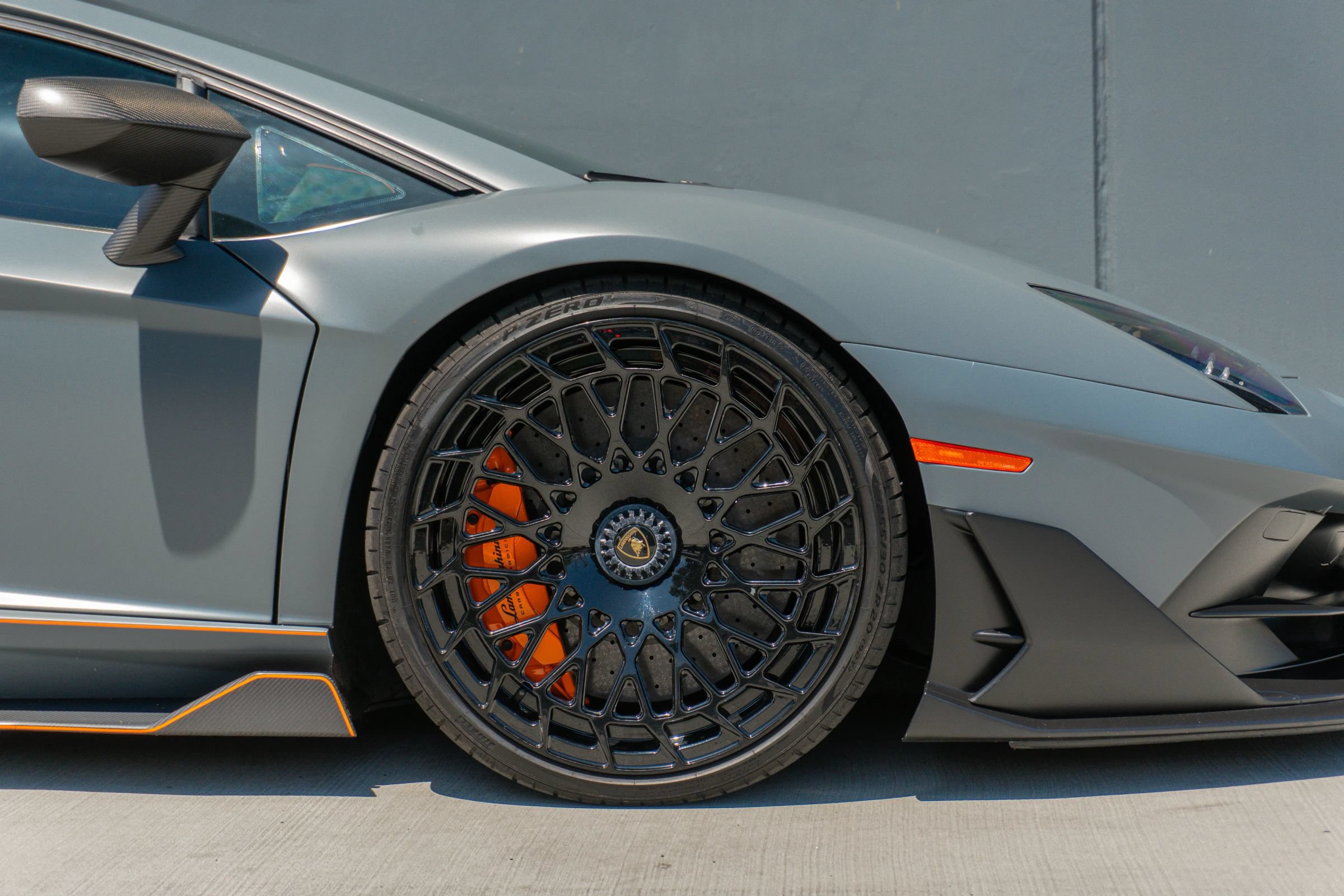 Used 2019 Lamborghini Aventador SVJ AWD/4WD image 41