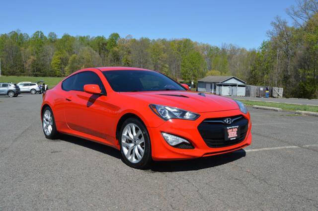 Used 2014 Hyundai Genesis 2.0T image 3