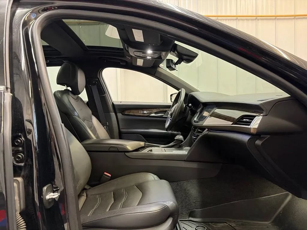 Used 2016 Cadillac CT6 Luxury w/ Active Chassis Package AWD/4WD image 23