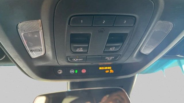 Used 2022 Cadillac CT4 V w/ Climate Package image 7