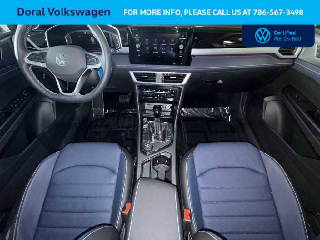 Used 2025 Volkswagen Taos SEL AWD/4WD image 24