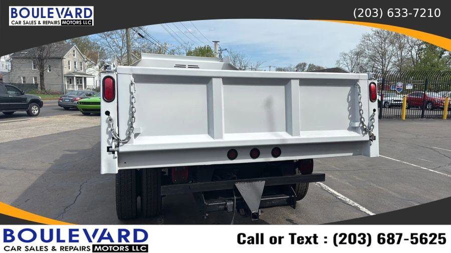Used 2015 Ford F550 4x4 Regular Cab Super Duty image 6