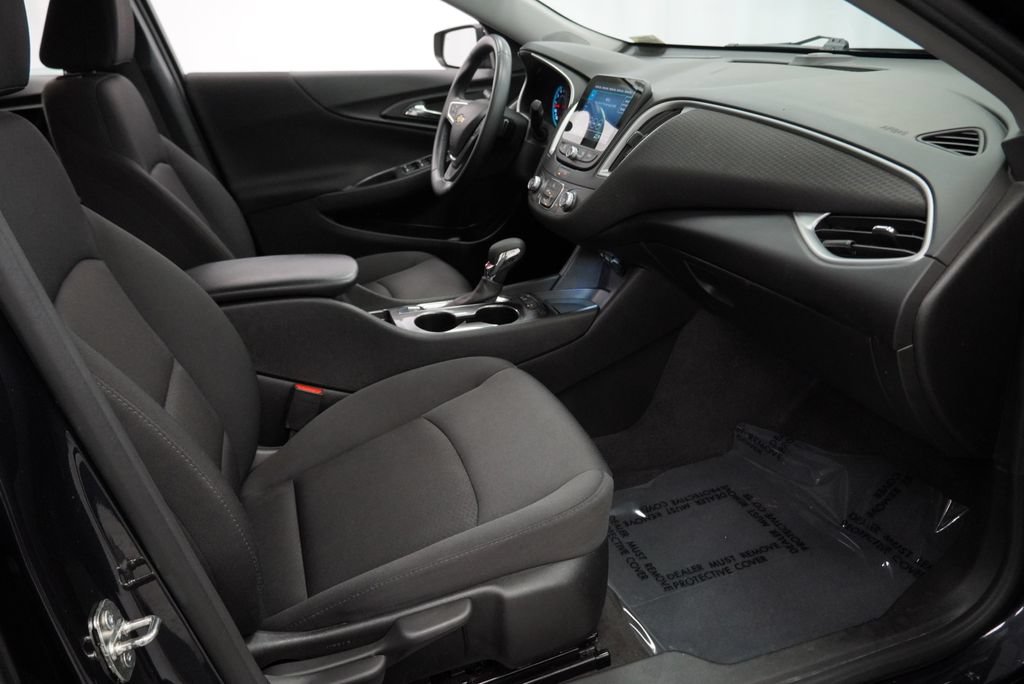 Certified 2023 Chevrolet Malibu RS w/ Driver Confidence Package FWD image 31