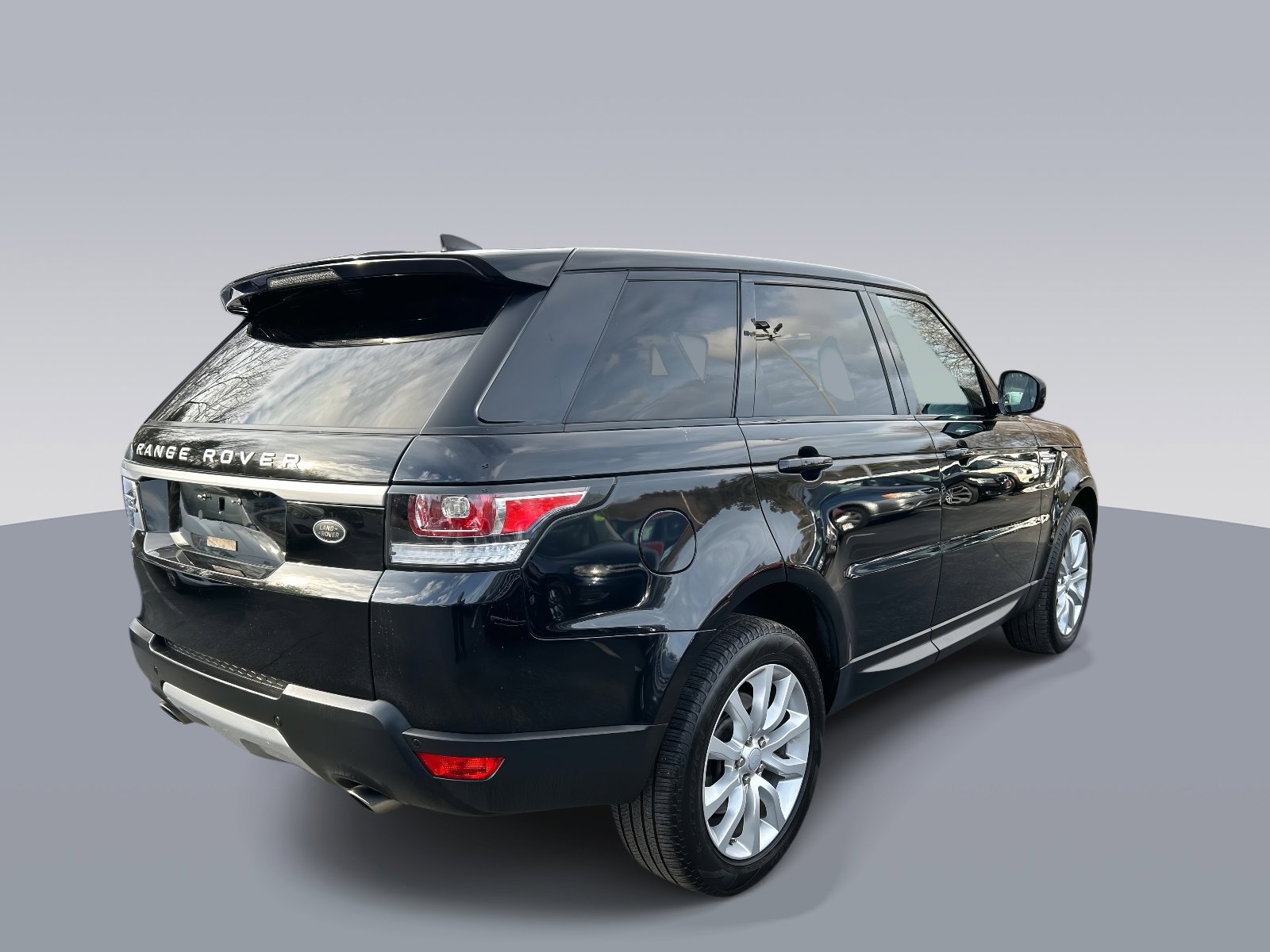 Used 2017 Land Rover Range Rover Sport HSE image 3