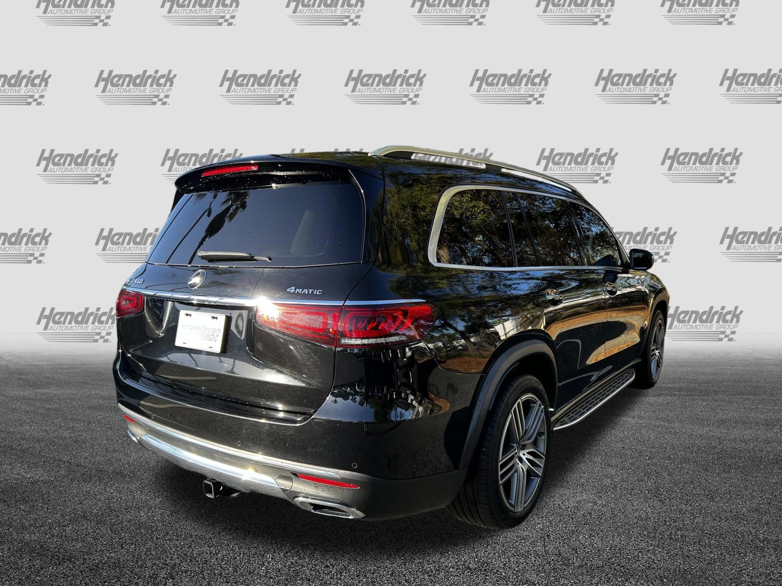 Used 2023 Mercedes-Benz GLS 450 4MATIC image 9