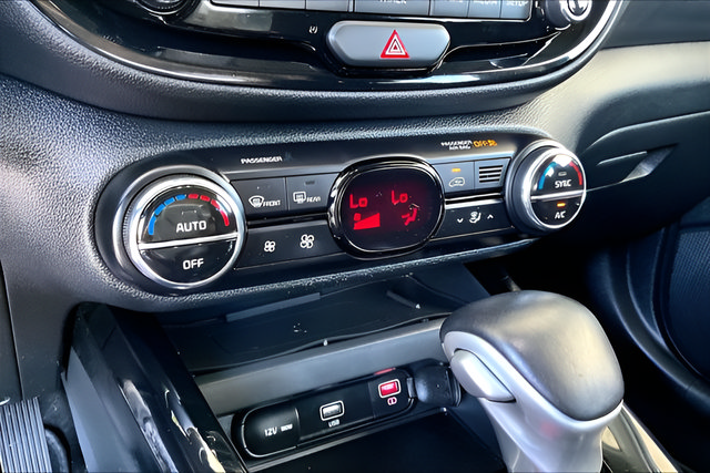 Used 2021 Kia Soul EX FWD image 22