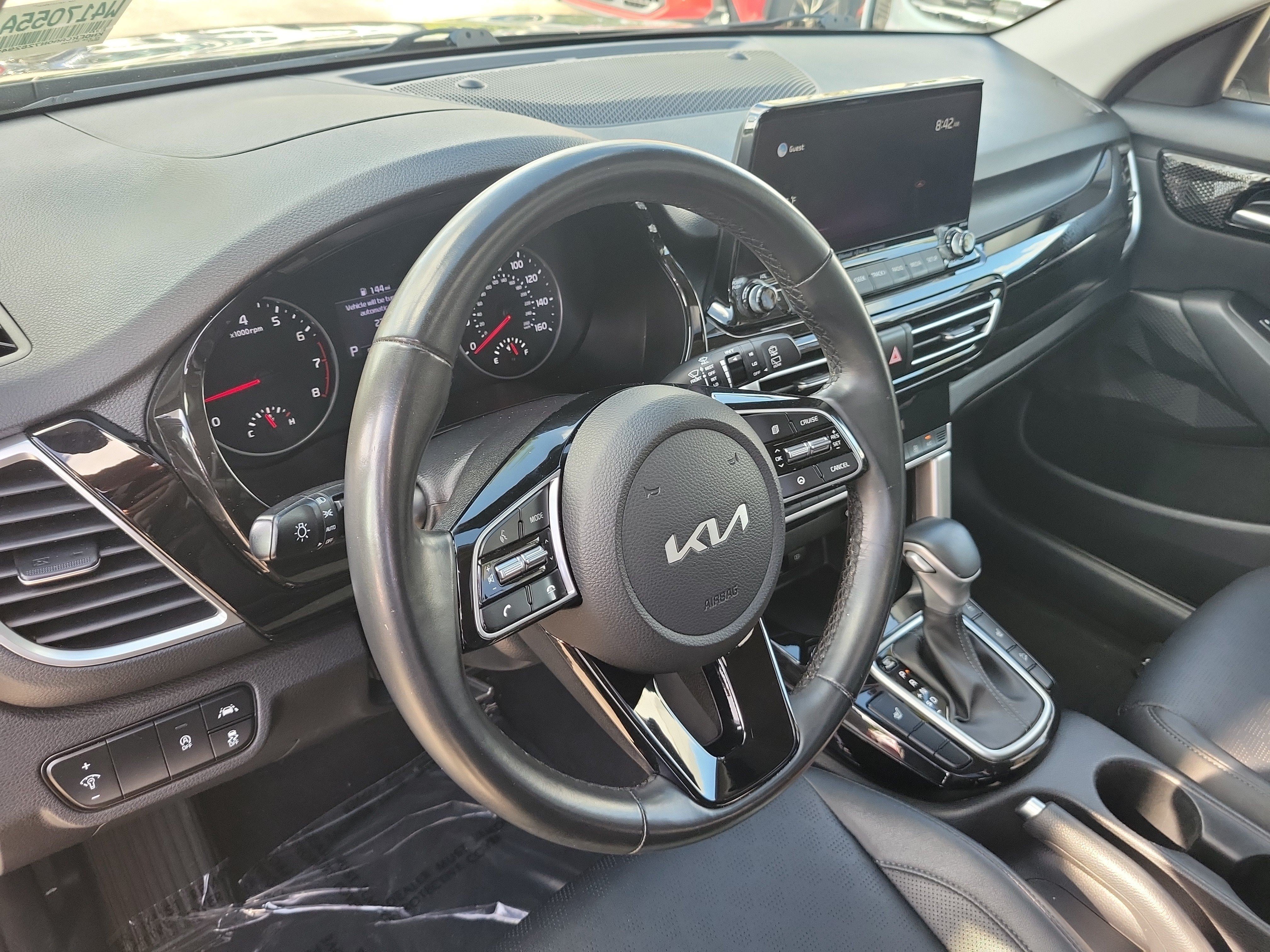 Used 2022 Kia Seltos EX AWD/4WD image 23
