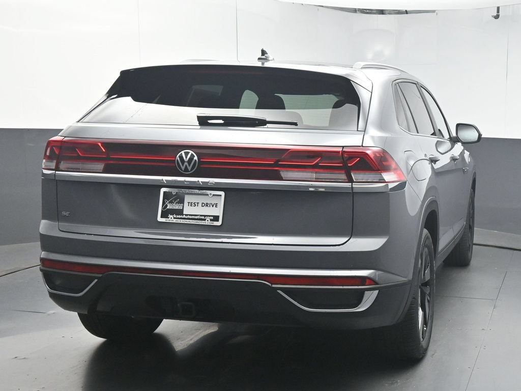 New 2026 Volkswagen Atlas Cross Sport SE FWD image 7