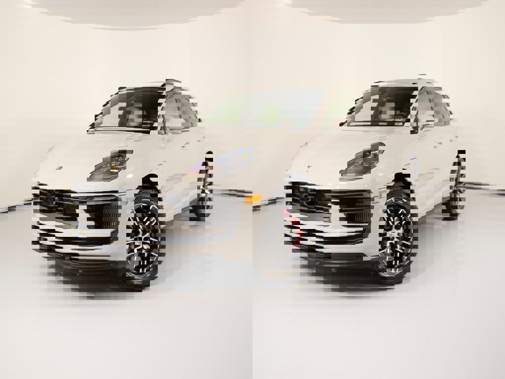New 2026 Porsche Macan S image 1