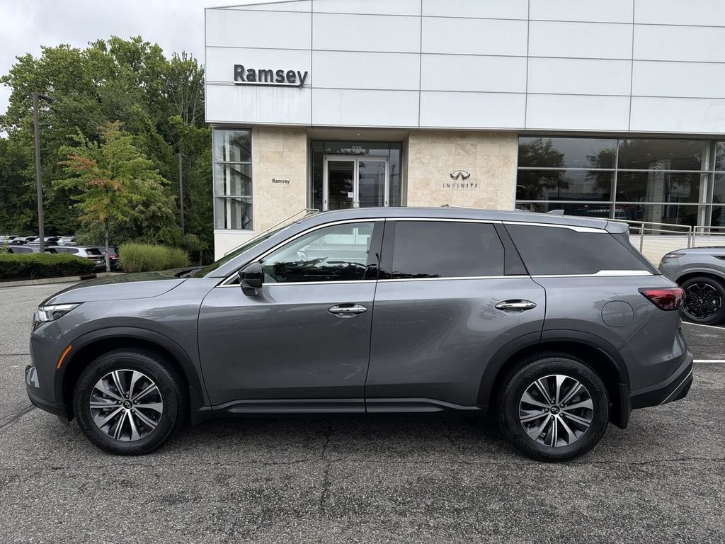 Certified 2025 INFINITI QX60 Pure AWD/4WD image 5