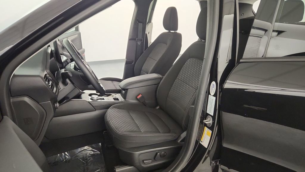 Used 2023 Ford Escape Active w/ Tech Pack #1 AWD/4WD image 14
