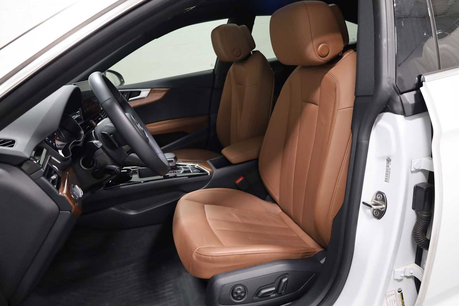 Used 2022 Audi A5 2.0T Premium image 5