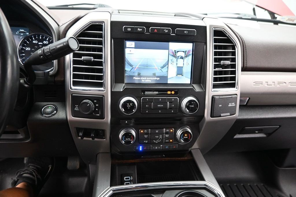 Used 2017 Ford F350 Platinum w/ FX4 Off-Road Package AWD/4WD image 15