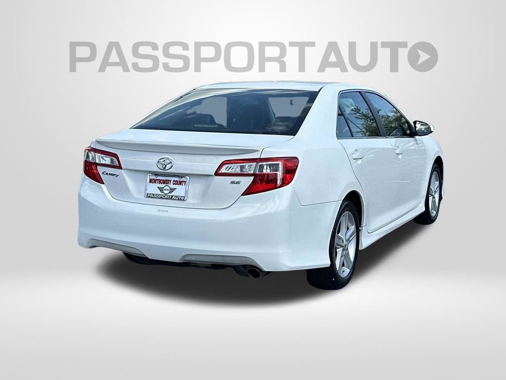 Used 2013 Toyota Camry SE image 5