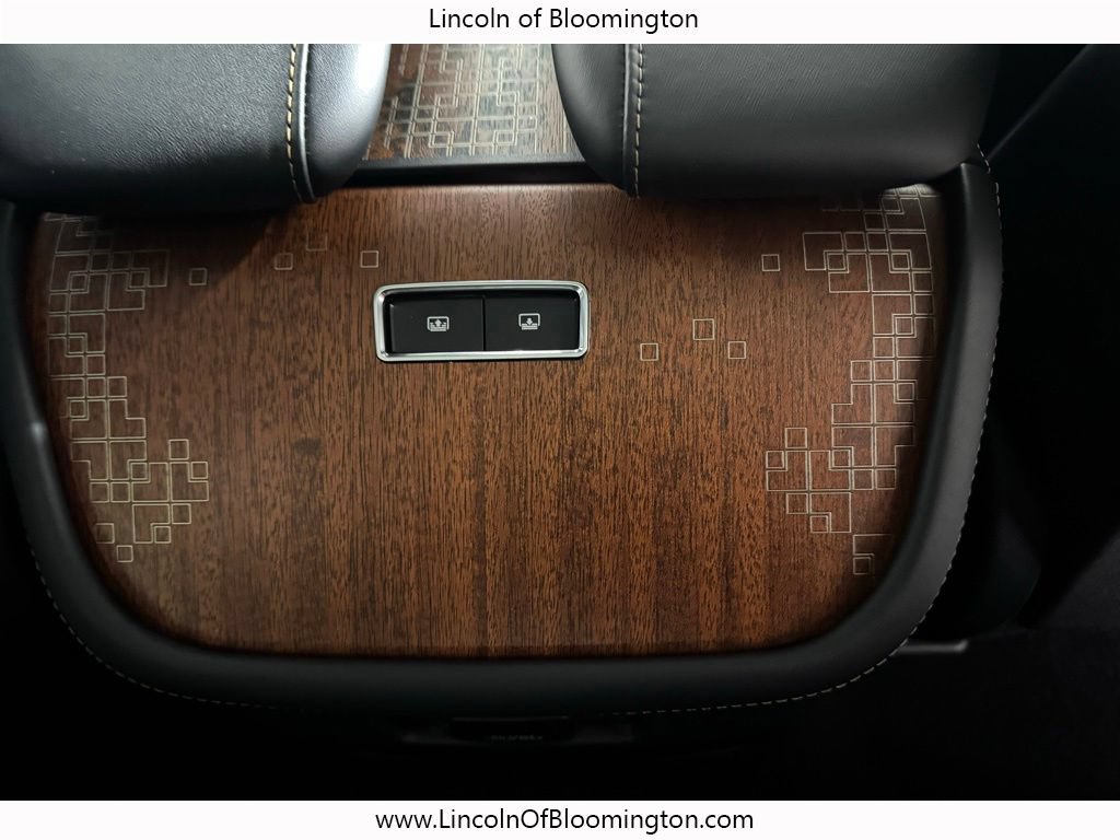 New 2025 Lincoln Navigator L Black Label AWD/4WD image 26