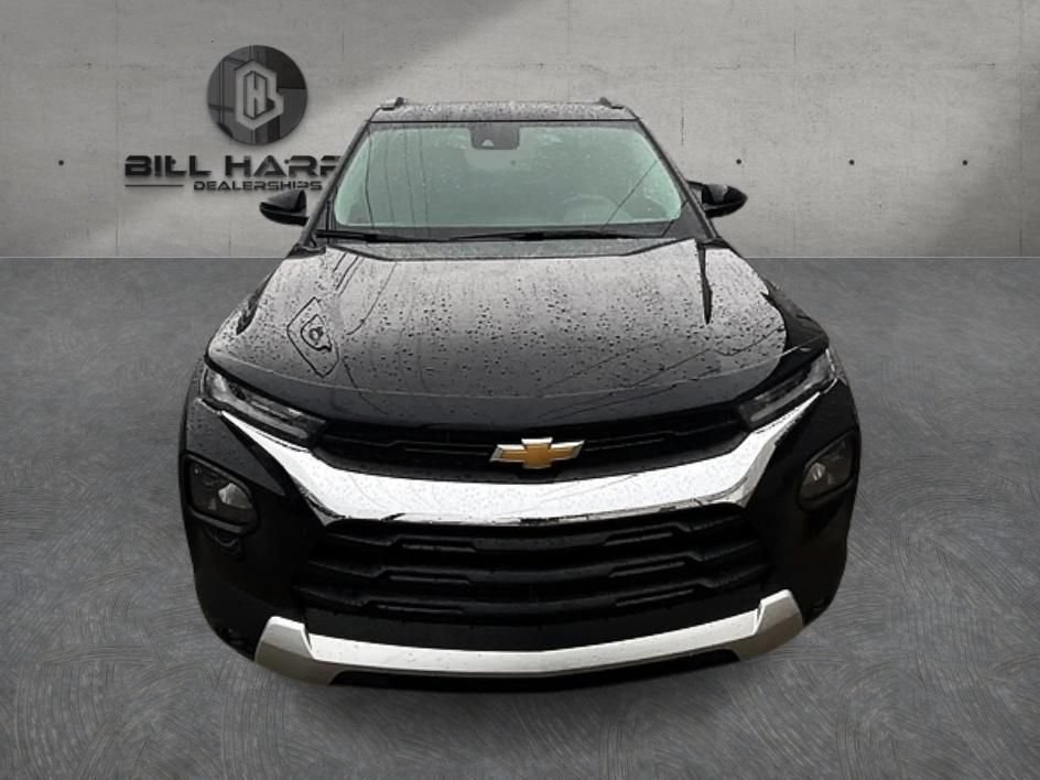 Used 2023 Chevrolet TrailBlazer LT FWD image 2