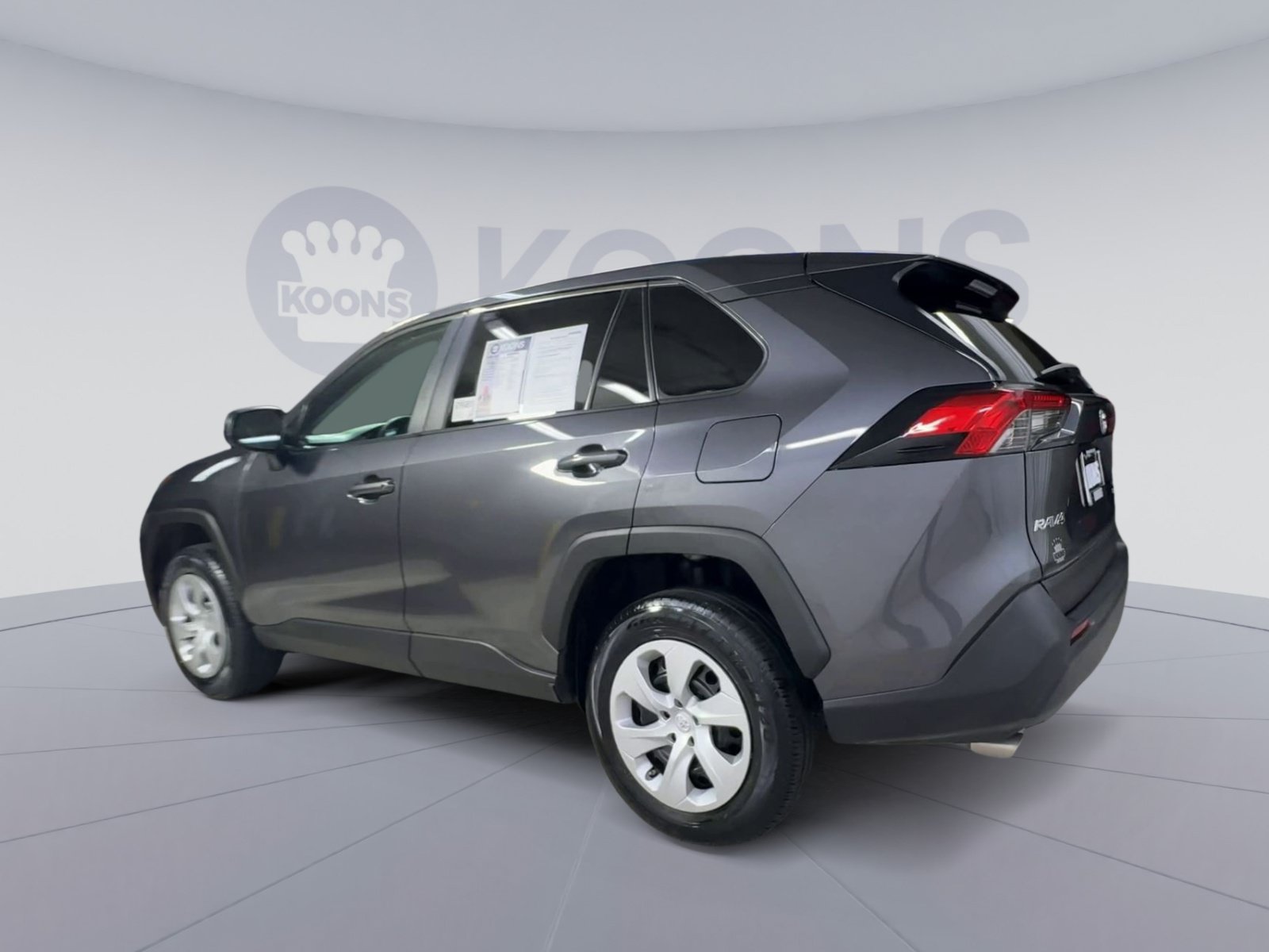 Used 2024 Toyota RAV4 LE AWD/4WD image 8