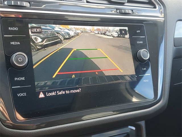 Certified 2024 Volkswagen Tiguan SE image 25