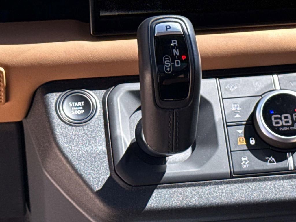 Used 2023 Land Rover Defender 130 X image 35