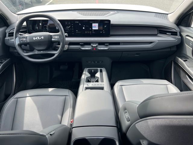 Certified 2026 Kia EV9 Light image 13