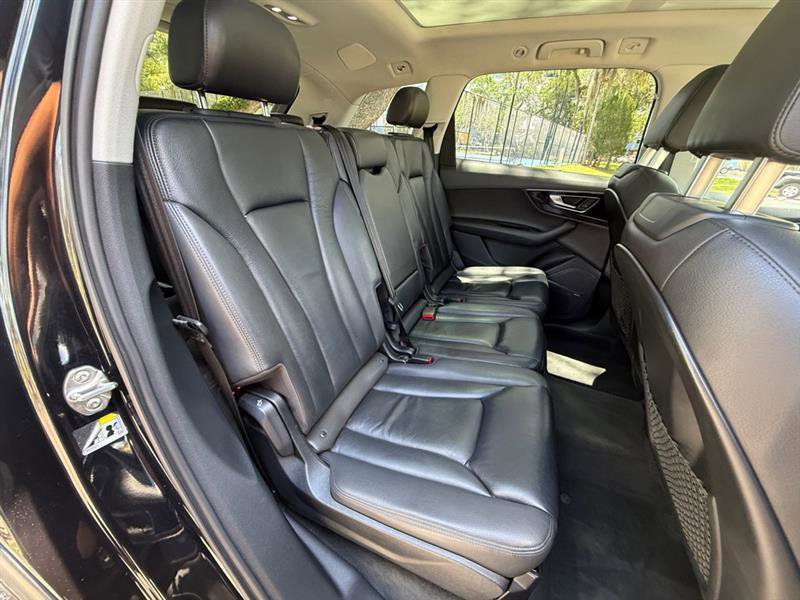 Used 2018 Audi Q7 3.0T Premium Plus w/ Premium Plus Package AWD/4WD image 17